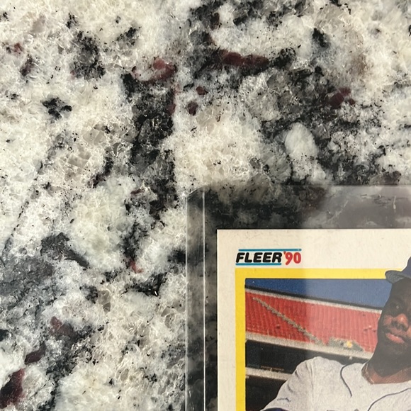 1990 Ultra Rare Fleer Ken Griffey Jr. baseball card in Near MINT condition. - Picture 4 of 6